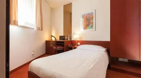 Otel B-smart